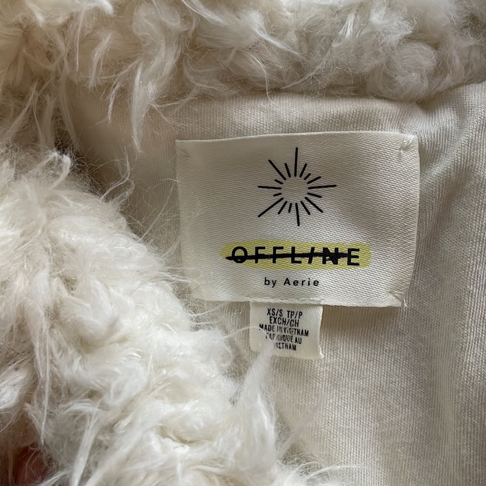 Offline Aerie NEW Sherpa Fluffy Cozy Teddy Vest Small Oversized - Picture 5 of 6